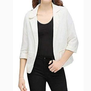 🆕⭐White quarter sleeve blazer